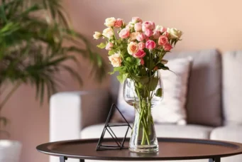 decorar o apartamento com flores
