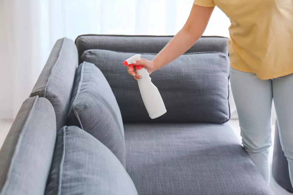 cuidados com móveis estofados no inverno